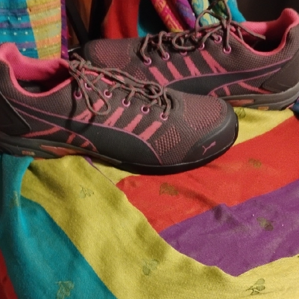 Puma Gray and Pink Breathable Steel Toe Work Shoes Size 10 - Picture 3 of 7